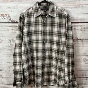 JOHN VARVATOS USA SIZE MEDIUM CAREER PLAID BUTTON DOWN SHIRT